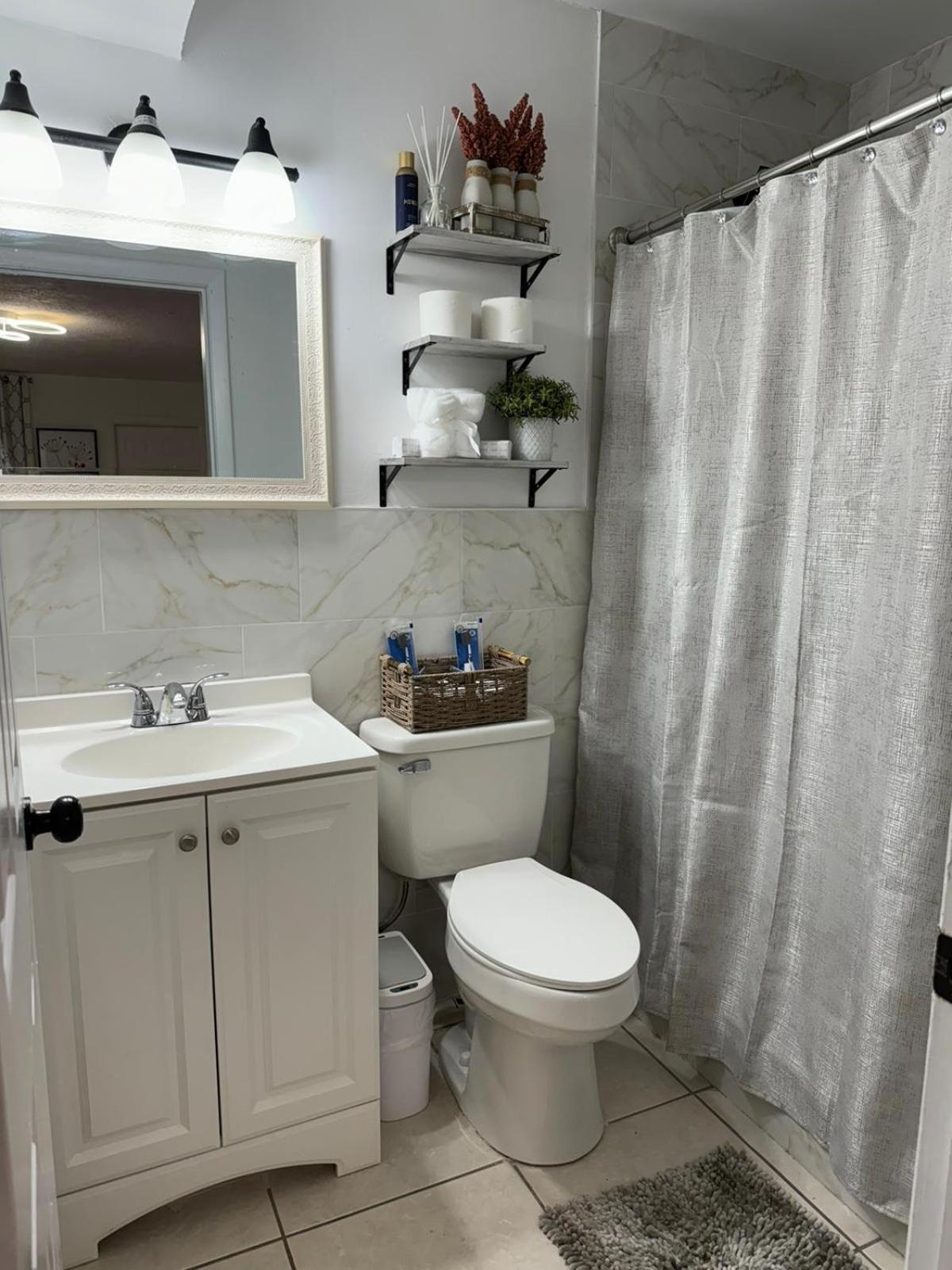 Nuevo Estudio A 5Minutos De Hialeah Park & Casino Bagian luar foto
