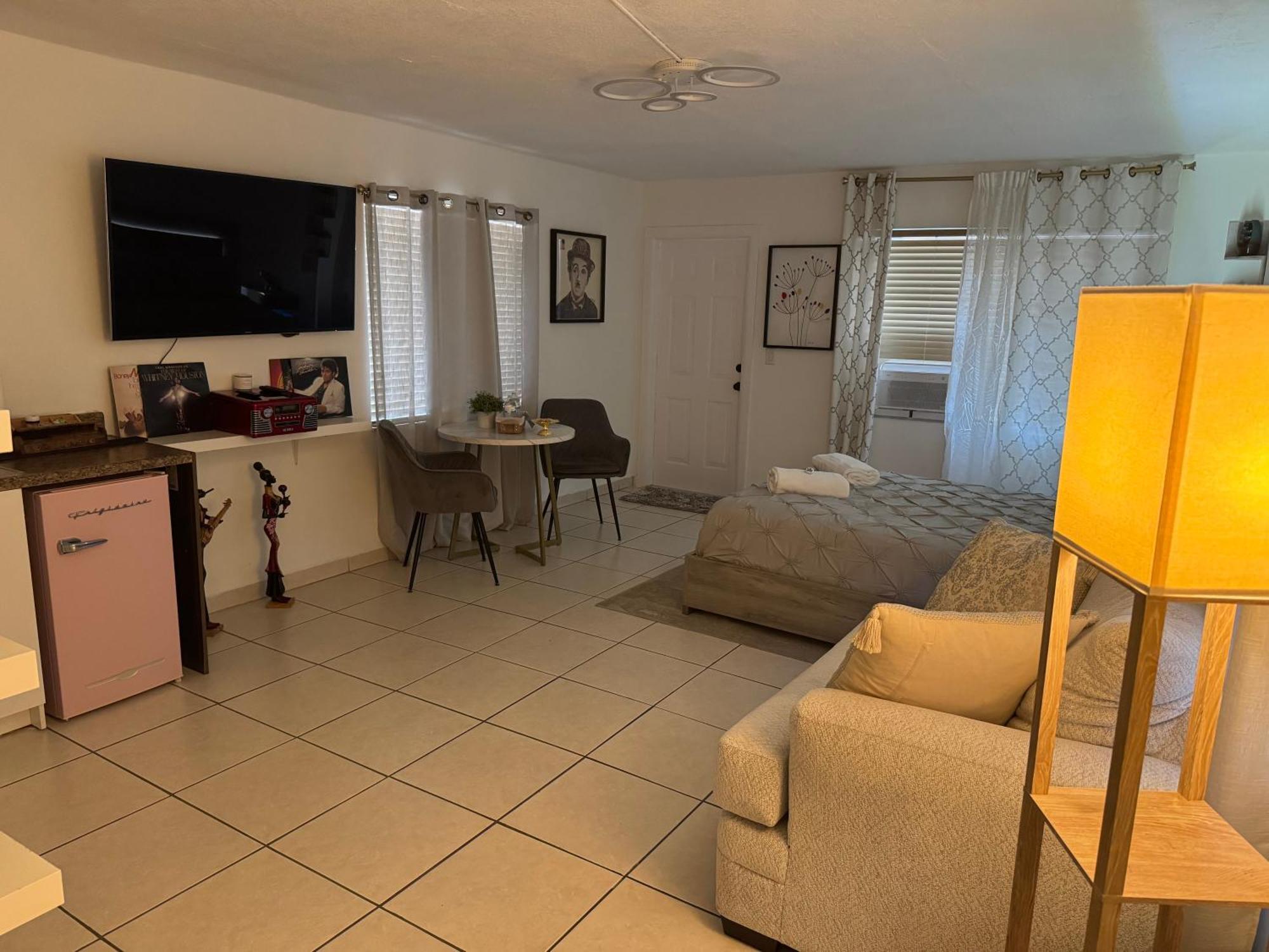 Nuevo Estudio A 5Minutos De Hialeah Park & Casino Bagian luar foto
